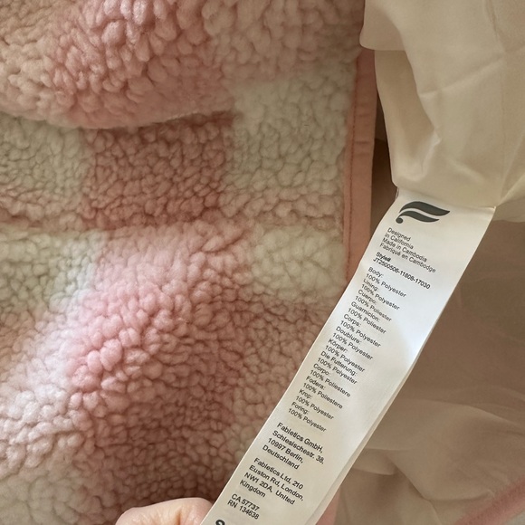 Fabletics Pink Tahoe Teddy Jacket Small NWT - Picture 7 of 7